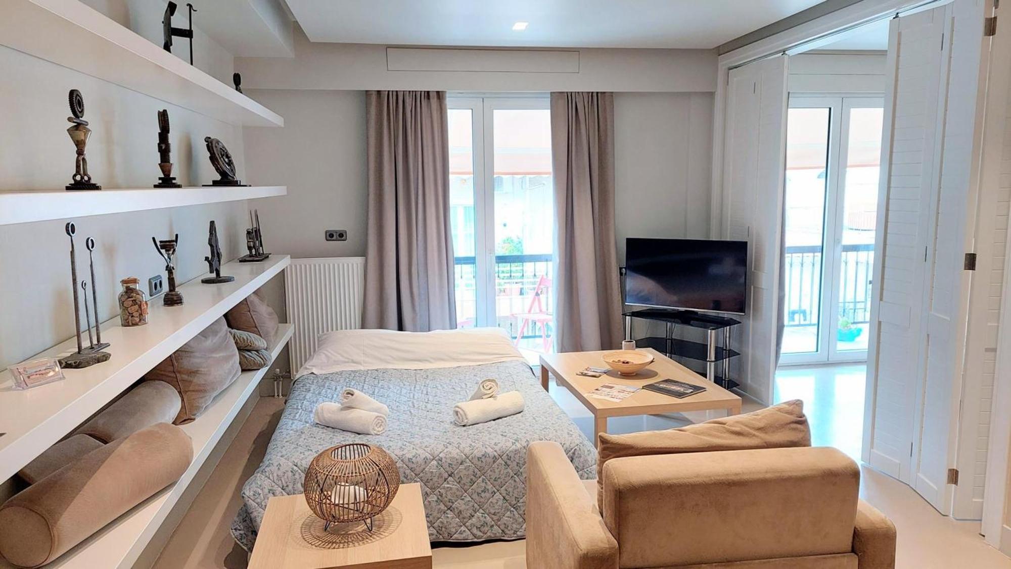 Luxurious Minimal Apartment In Acropolis Athens Ngoại thất bức ảnh