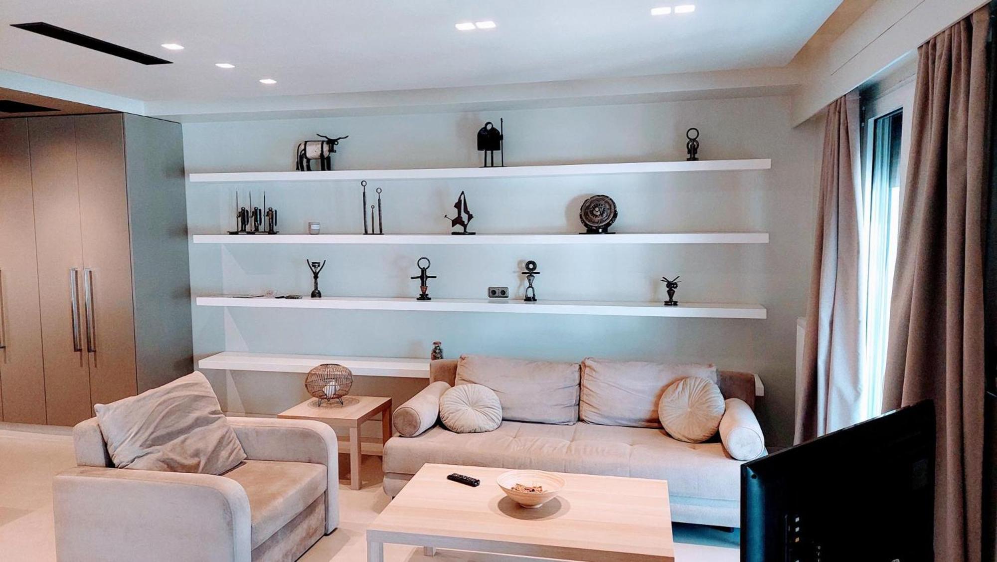 Luxurious Minimal Apartment In Acropolis Athens Ngoại thất bức ảnh