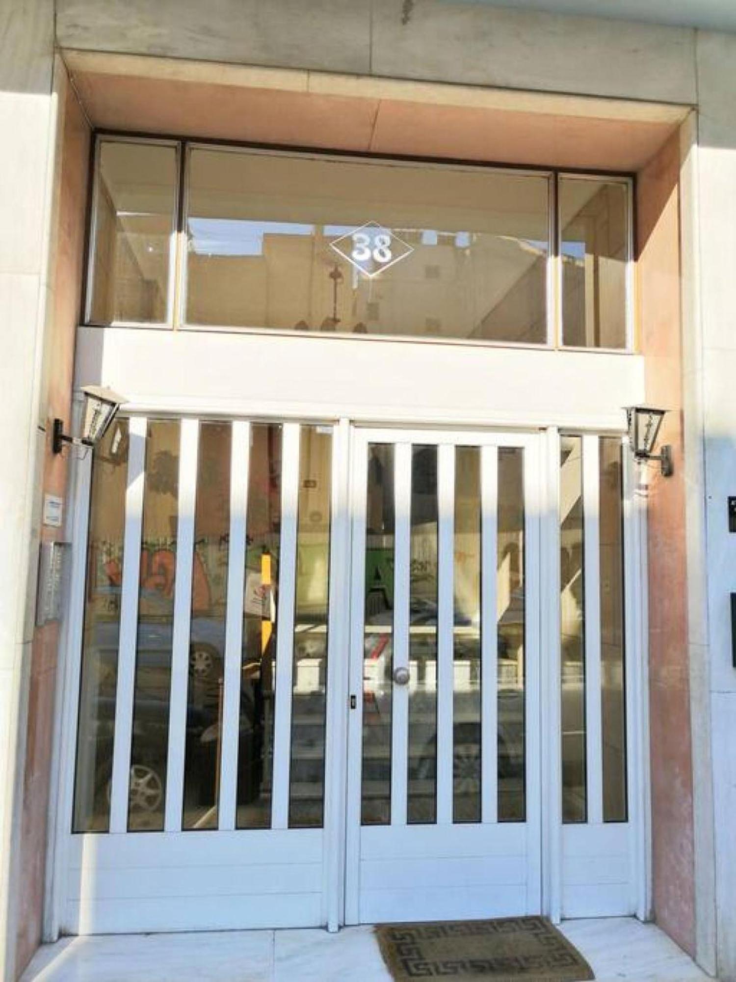 Luxurious Minimal Apartment In Acropolis Athens Ngoại thất bức ảnh