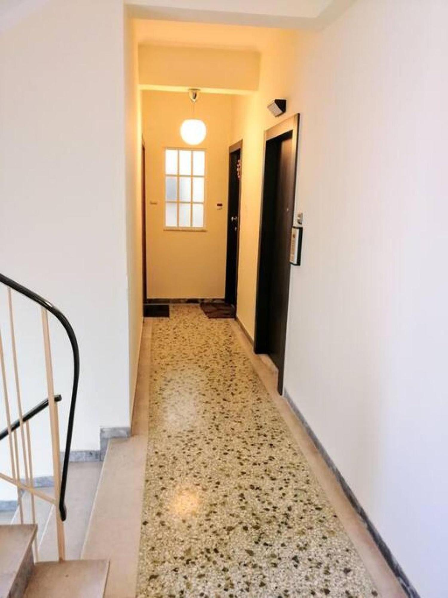 Luxurious Minimal Apartment In Acropolis Athens Ngoại thất bức ảnh